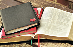 成人高考学士学位英语考试难吗？可以考几次？